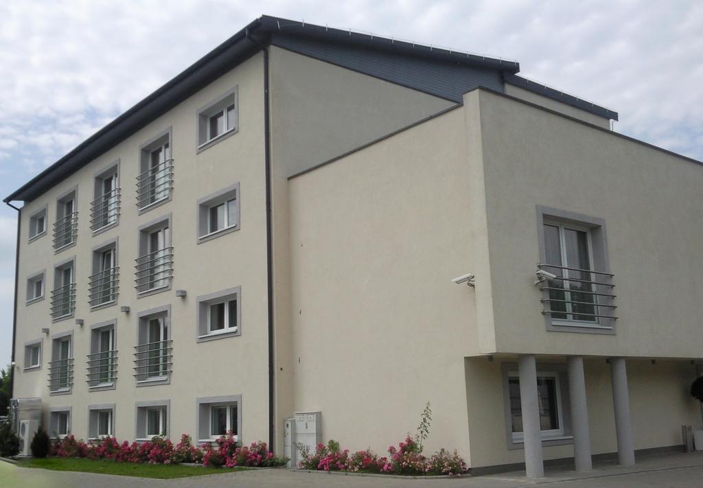 Via Appia Hotel Raszyn Exterior foto